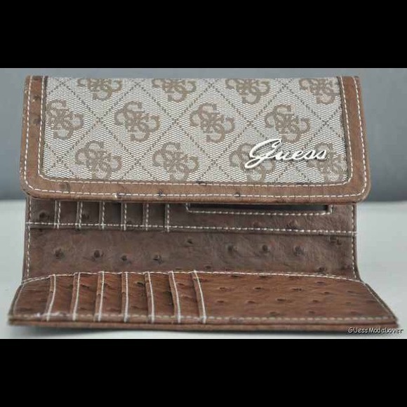 GUESS Tryst collection wallet