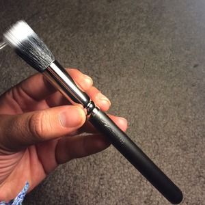 *price reduced* authentic MAC 188 brush