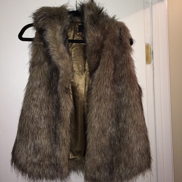 BB Dakota faux fur Vest
