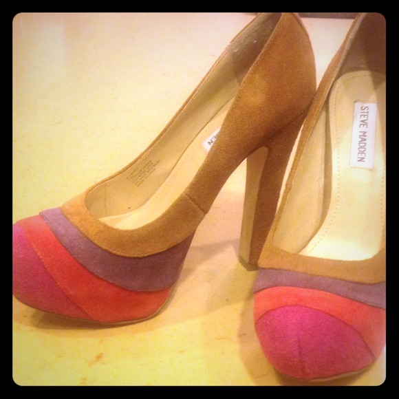 Color Block Steve Madden Platform Pumps