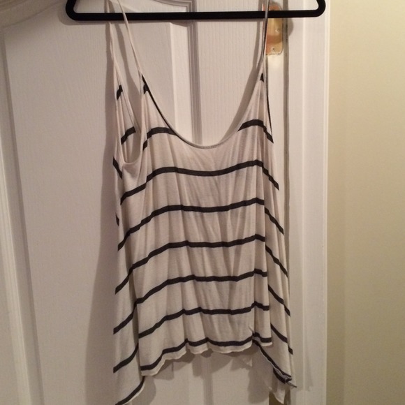 Brandy n Melville shirt