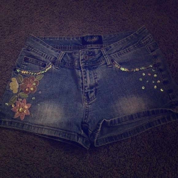 Cute summer sparkly shorts 💞💖