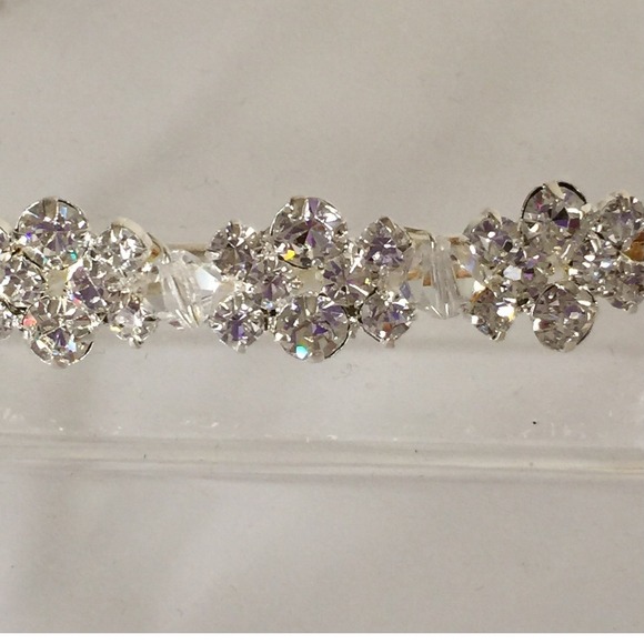 🎉HP 2.23🎉 Swarovski Tiara - Picture 4 of 4