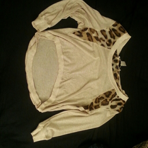 Leopard detail high low sweater - Picture 1 of 2