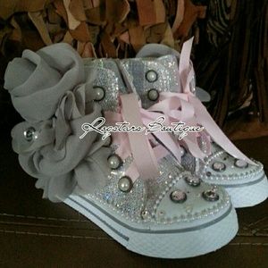 Little girls high top sneakers (baby shoes) Little girls high top sneakers (baby shoes)