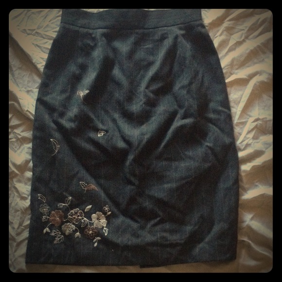 Beautiful pin stripe skirt!