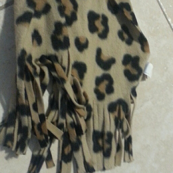 Scarf - Picture 2 of 2