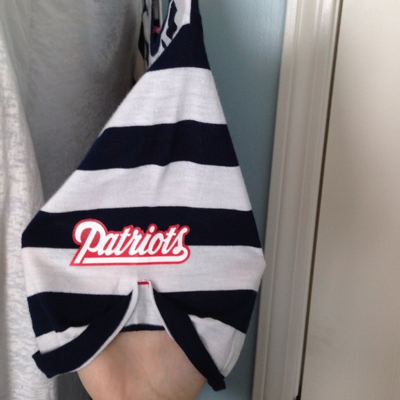 Patriots top - Picture 2 of 4