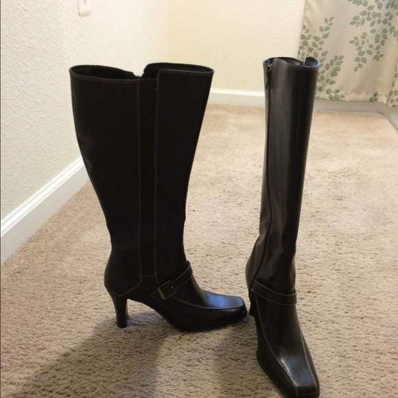 Boots size 6.5