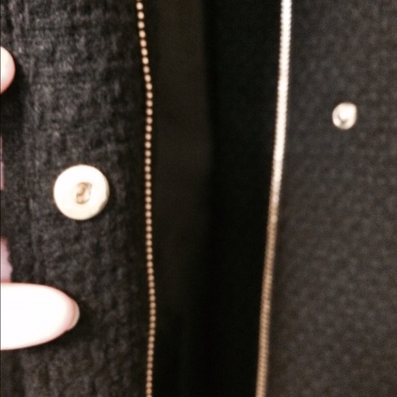 Black coat - Picture 3 of 4