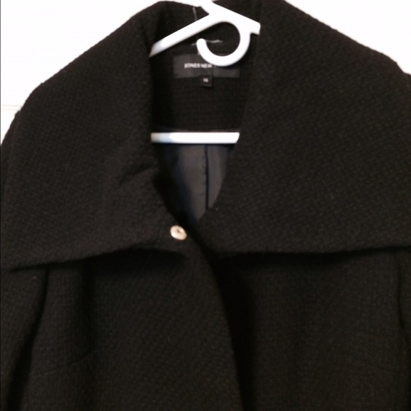 Black coat - Picture 4 of 4