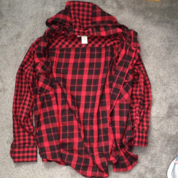 Red and black plaid shirt with a hood! Never worn - Picture 1 of 2
