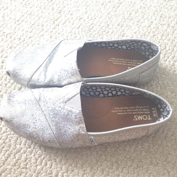 Silver glitter Toms size 8.5