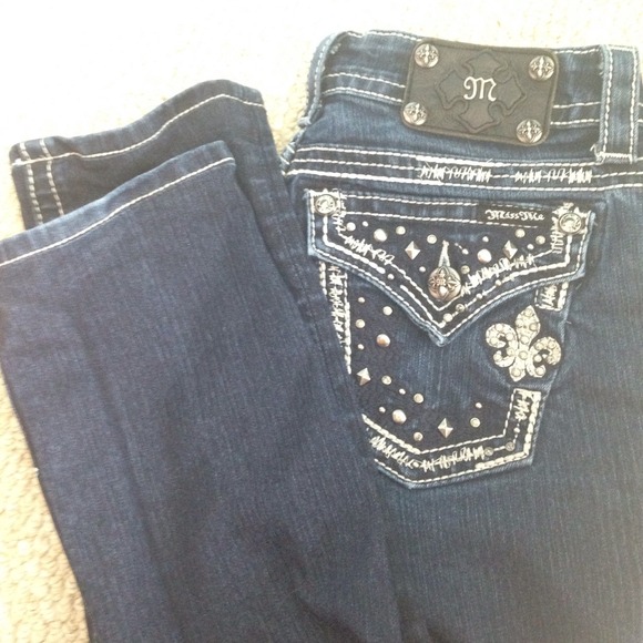 Miss Me straight cut jeans size 25