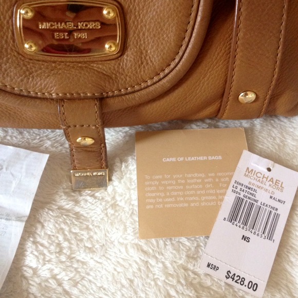 💰SOLD💰 Michael Kors 100% Auth Satchel GUC - Picture 2 of 4