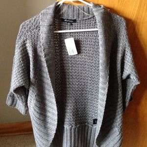 3/4 length grey knit sweater with open front