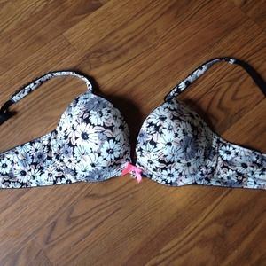 Body by Victoria push up bra