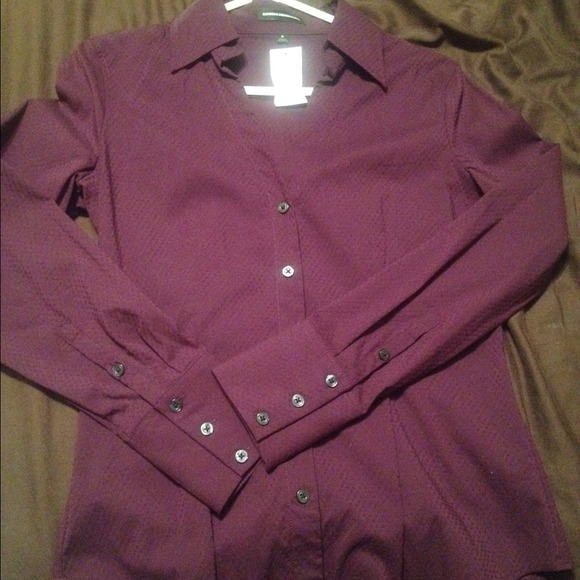 ✨REDUCED!!✨Express Button-down Shirt