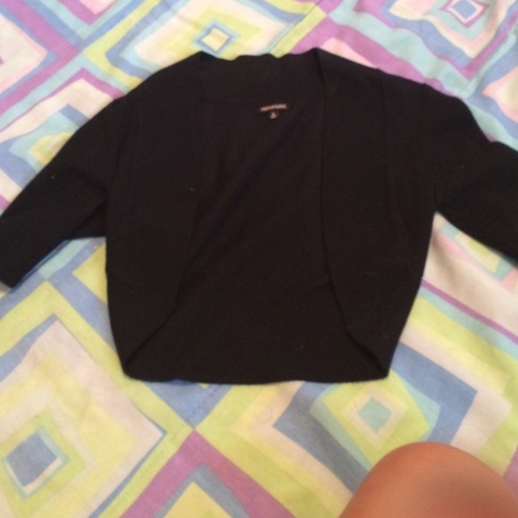 shoulder sweater