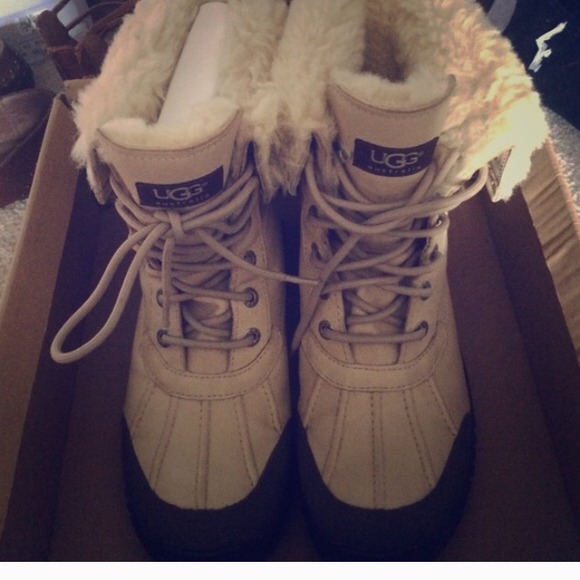 Snow ugg boots SALEEEE!!!