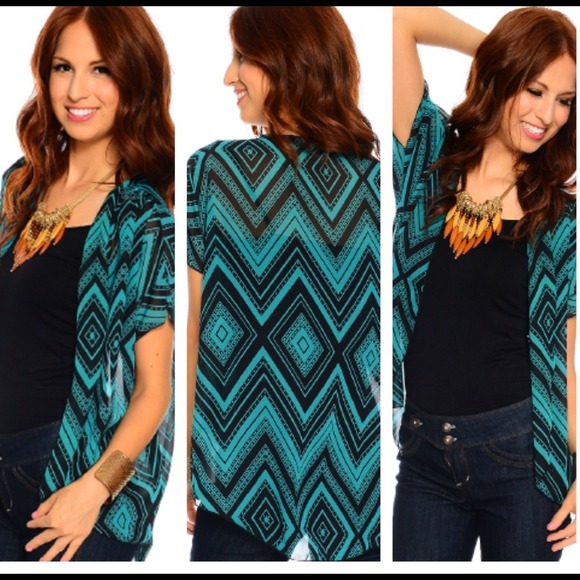 NWT Kimono Emerald Color With Aztec Design