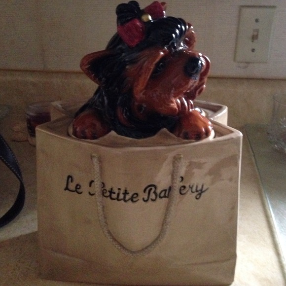 Cookie jar one tiny chip. REDUCED