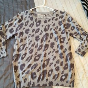Old Navy Womens Cheetah Print sweater