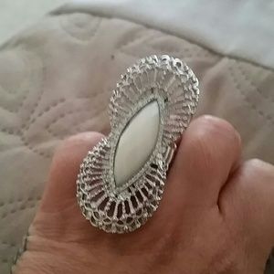 Oversized ring