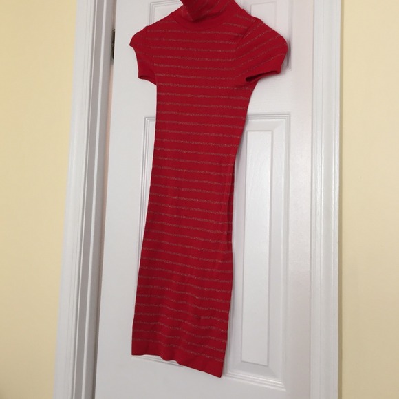 Bebe turtle neck red dress