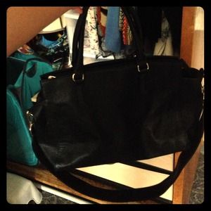 Black H&M purse
