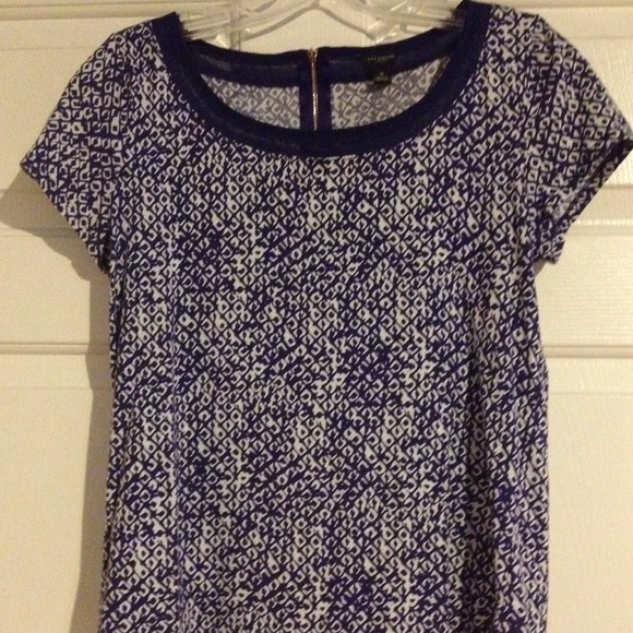 Super CUTE Ann Taylor top