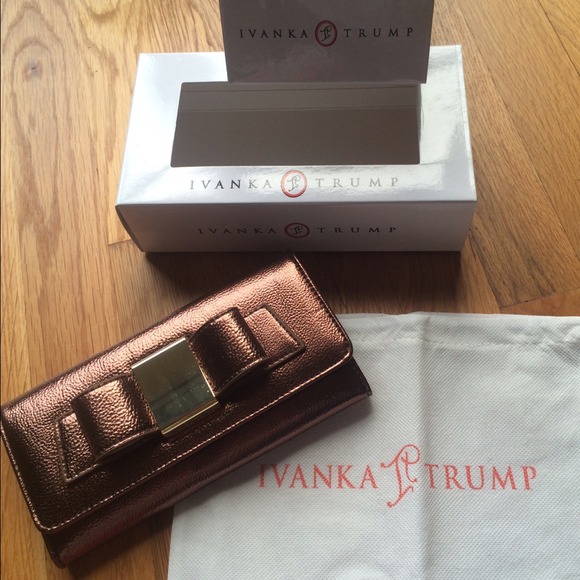 Ivanka Trump - Picture 2 of 4