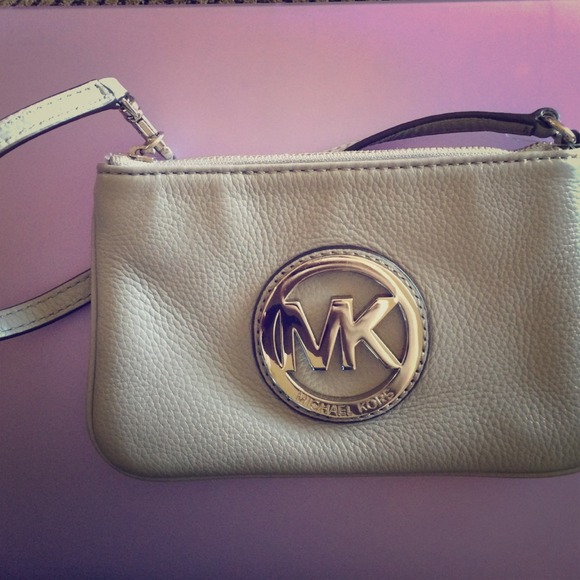 Michael Kors clutch/wallet