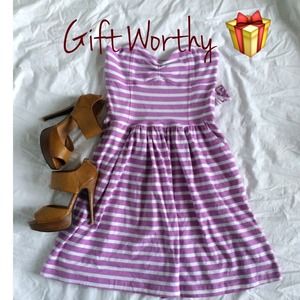 SALE🎁Strapless Striped Dress NWT