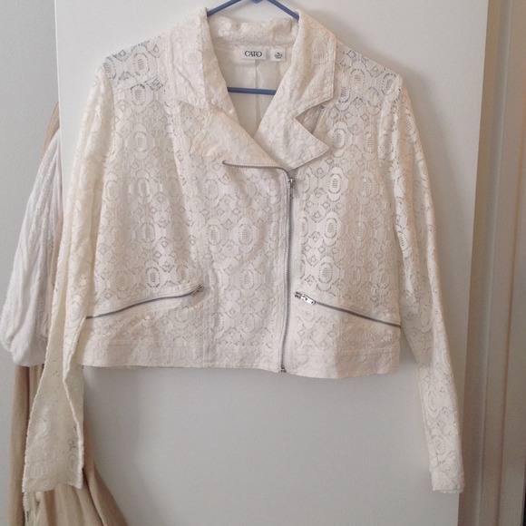 Sold!!! Cropped lace jacket