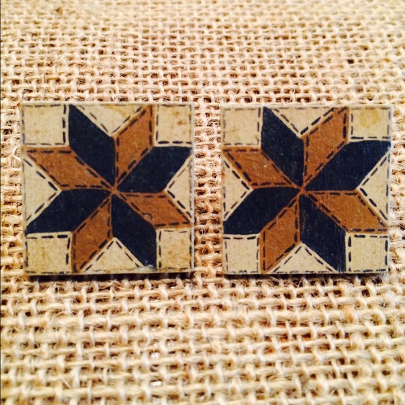 Folk Art Wood Post Earrings/Pin - Picture 2 of 4