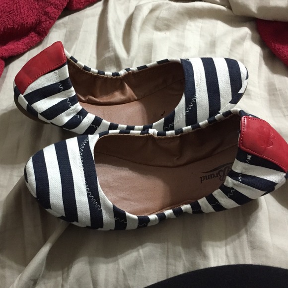 Lucky brand flats