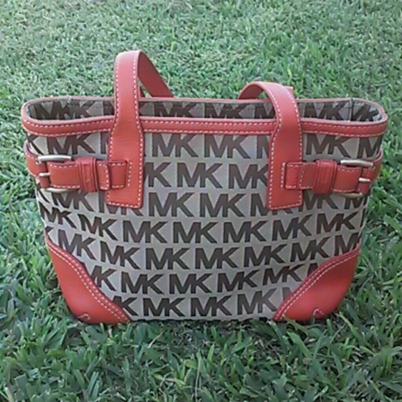 Authentic MICHAEL KORS Rust Orange Leather bag