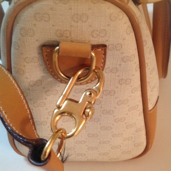 Beautiful authentic vintage monogram gucci handbag