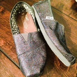 Navy sparkle TOMS!