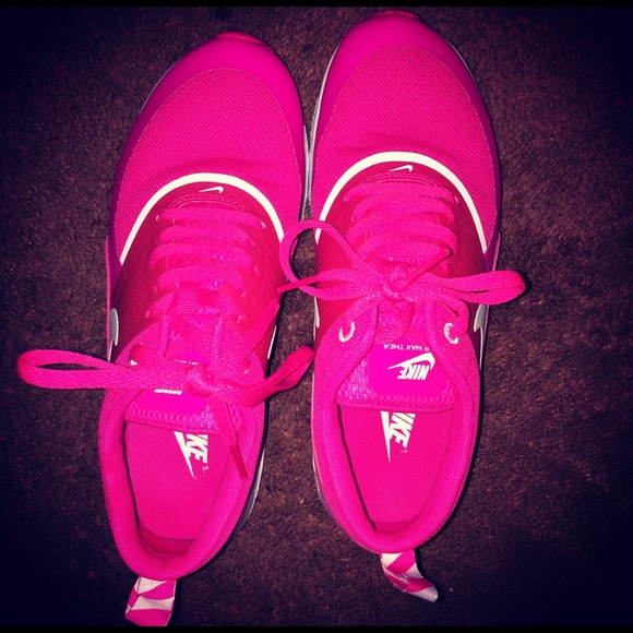 Used neon pink nikes 6