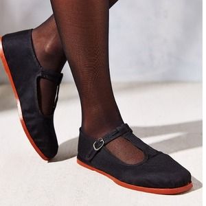 urban t strap Mary Jane shoes