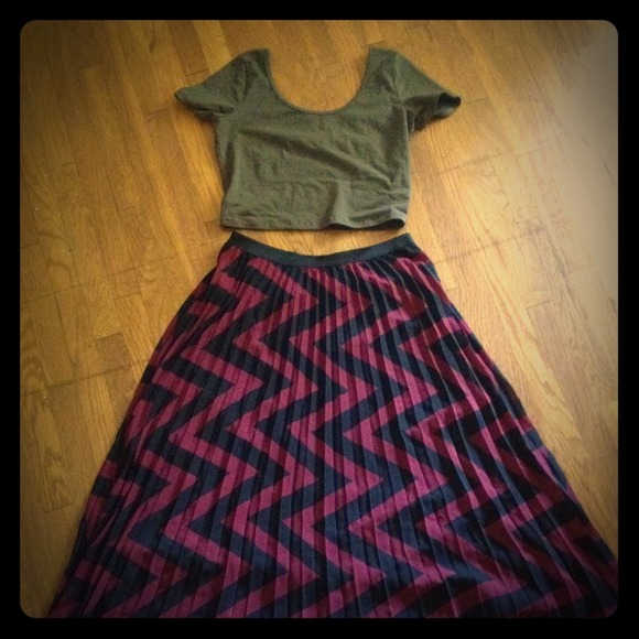 Black and burgundy pleated chiffon maxi skirt