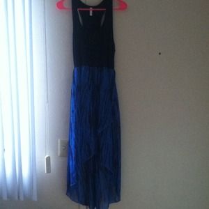 Super cute comfy high-low dress from target!