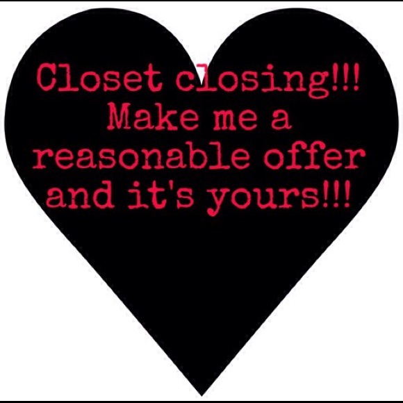 I am closing my closet..