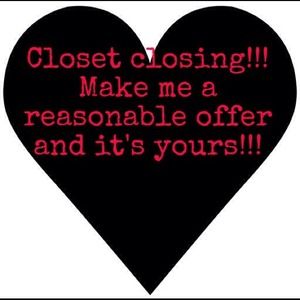 I am closing my closet..
