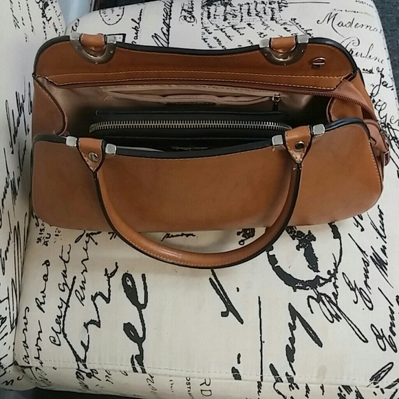 Brown gucci bag