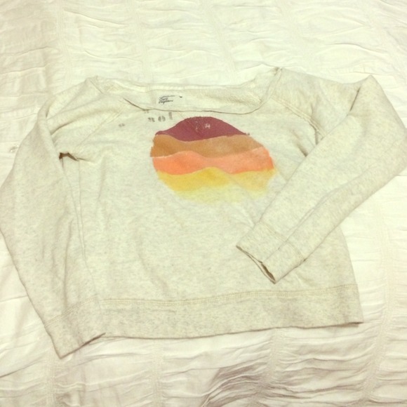 American eagle off shoulder sweater