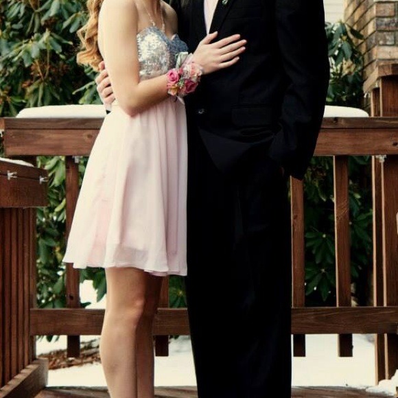 Short pink prom/homecoming dress