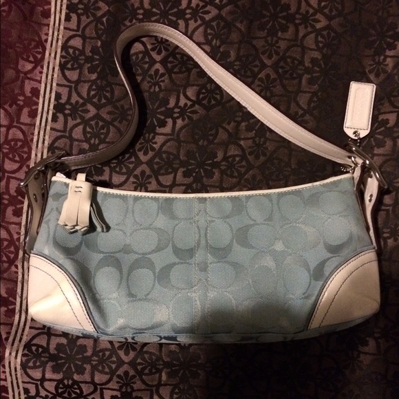 Coach Signature Demi Handbag Tag No J05M-3603
